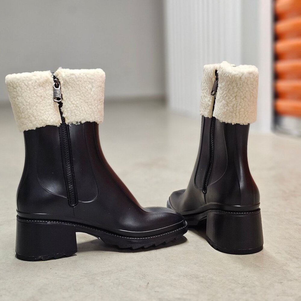 Shearling-Lined Womens Black Ankle Boots With Side Zippers & Lug Sole For Winter